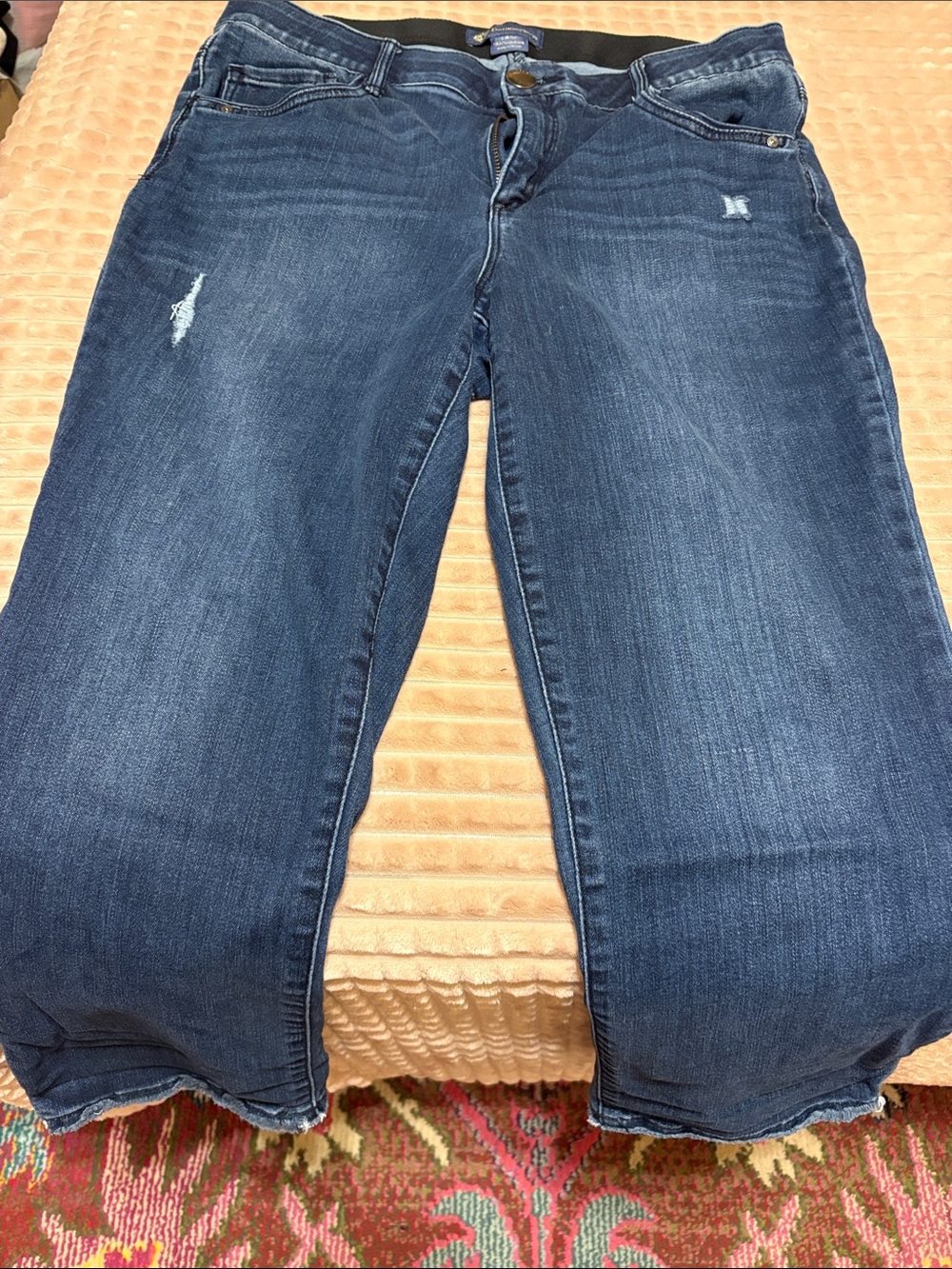 Democracy Dark Blue Women's Distressed Jeans sz 16W